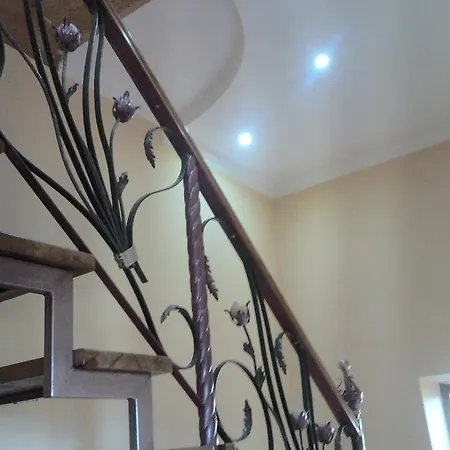 Guest house On Vetrova *